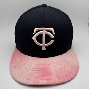 Minnesota Twins Fitted Baseball Hat Cap TC New Era 59 Fifty Pink/Navy 7 1/8